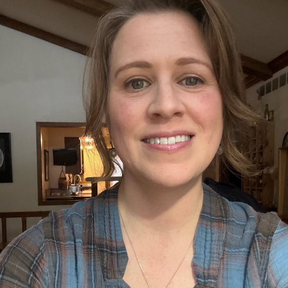 Meet your Posher, Laurel